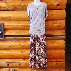 82 days maxi skirt, size M